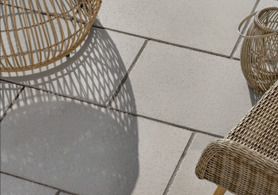 Entrée en pavé uni - marches et terrasse